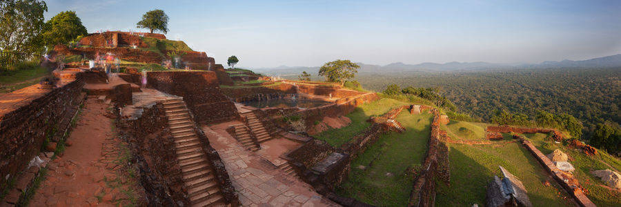 Uitzicht vanaf de Sigiriya rots