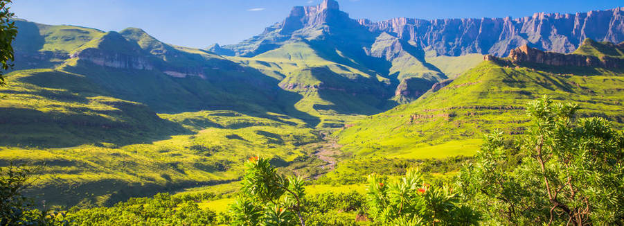 De drakensbergen in Zuid-Afrika